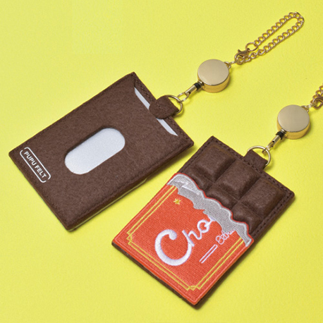 pass case (chocolate)